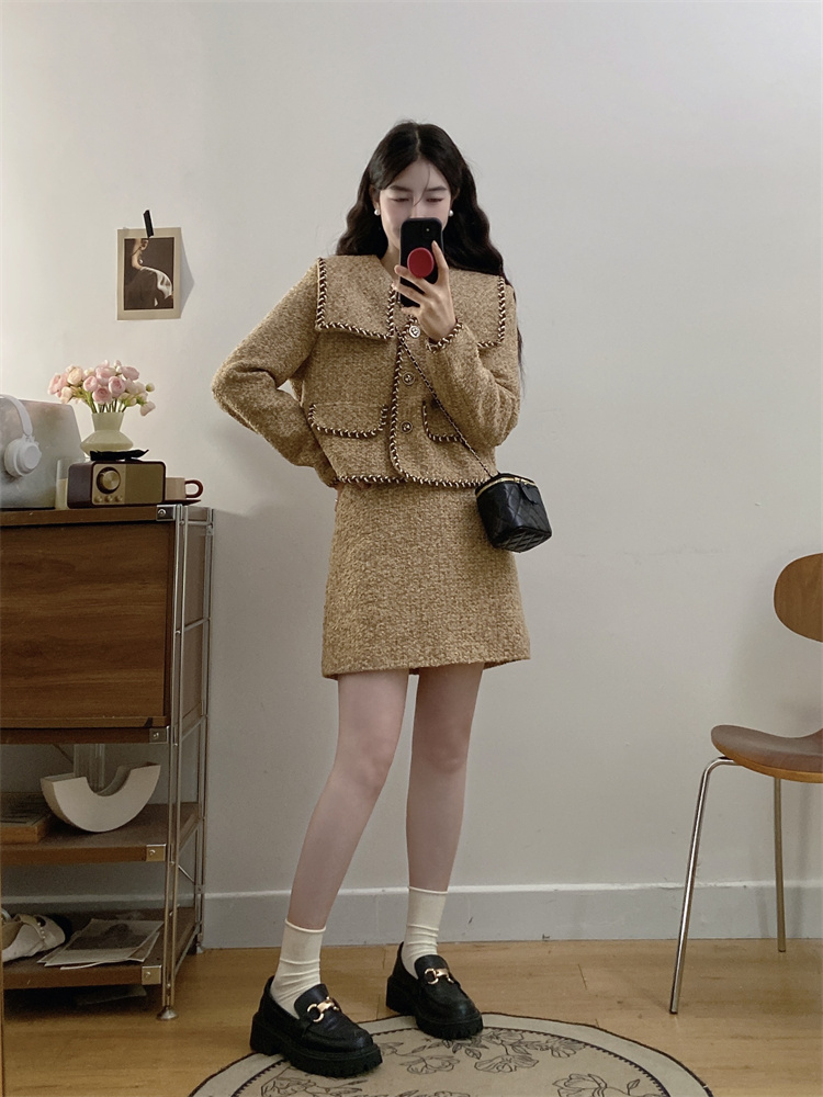 Gingerbread Khaki Festive Bow Detail Women's Fashion Set - Image 4