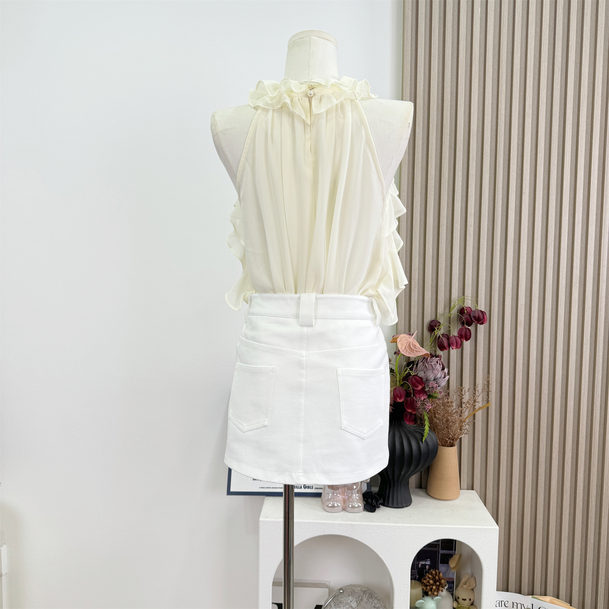 Beige Sheer Sleeveless Halter Chiffon Top with Ruffles - Image 4
