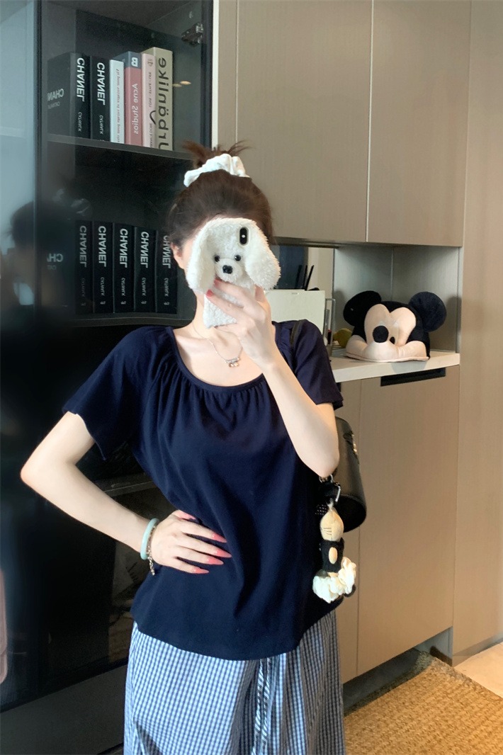 Women's Lazy Pleated U-Neck T-Shirt with Design Sense - Versatile High-End Slimming Top - Image 5