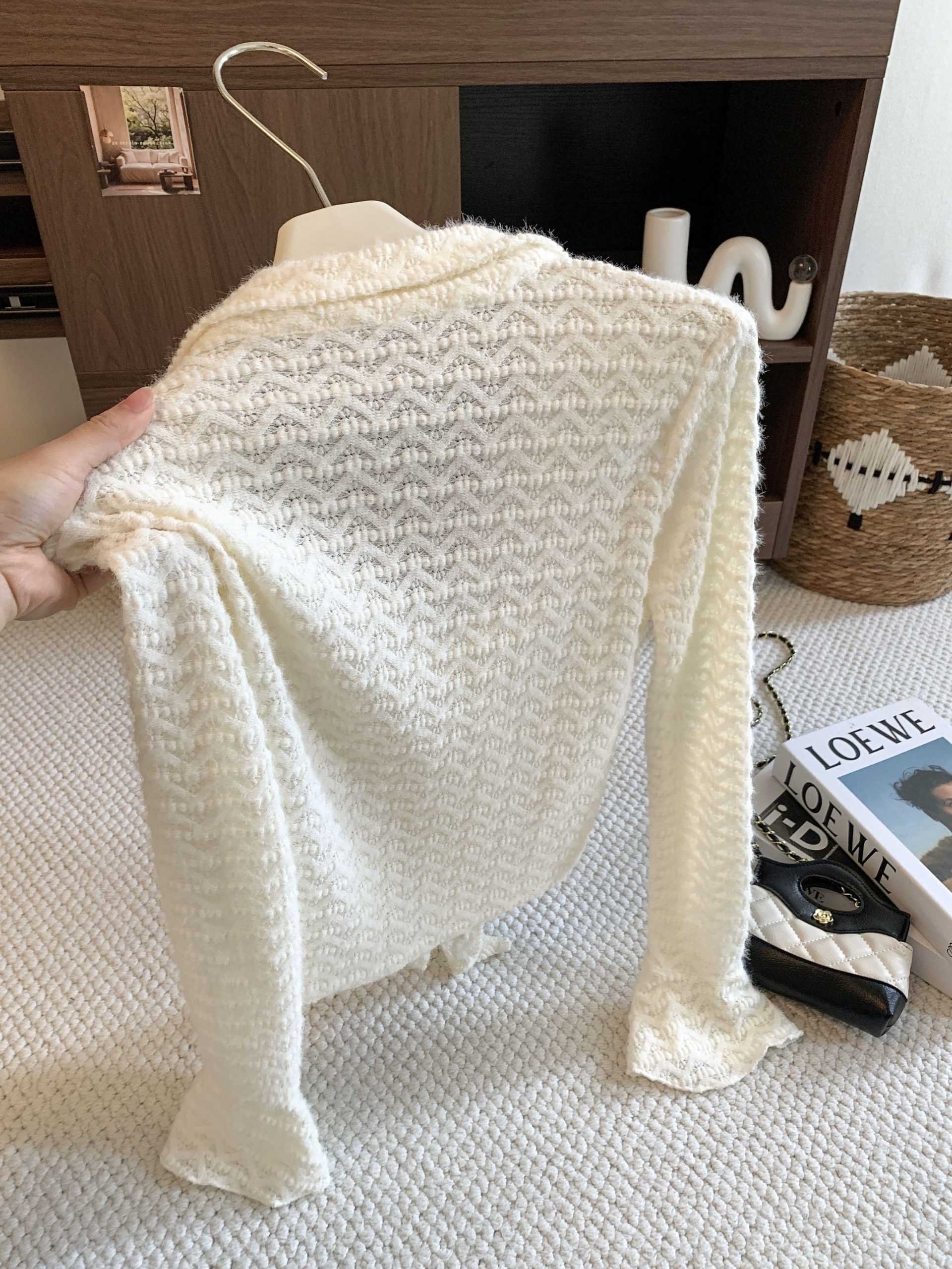 Sexy V-Neck Lace Panel Color Block Slim Fit Long Sleeve Top for Women - Image 4